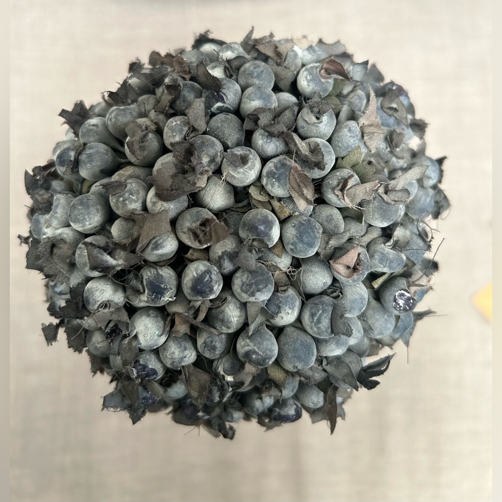 Real-Like Berry Topiary Wood/Moss on Anca Leaves Dotted Bead Motif Pot #092424 - Picture 4 of 9